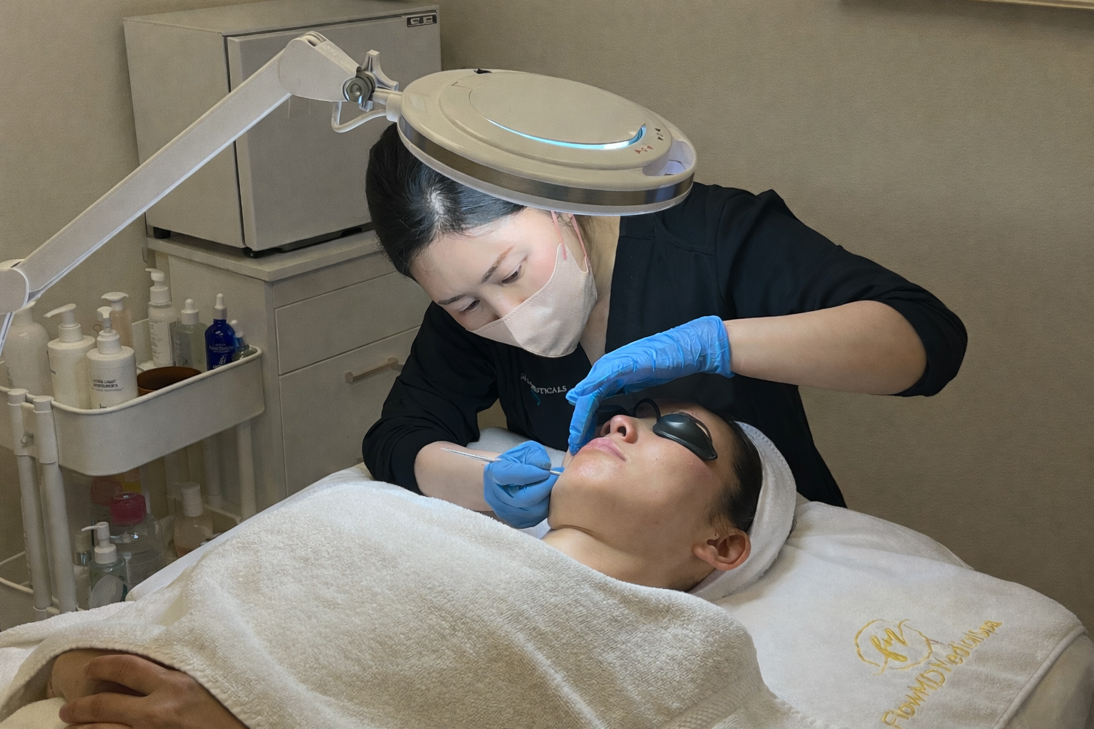 FlowMD Aesthetic Clinic